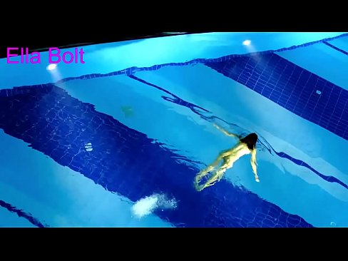 ❤️ म हेर्न रोक्न सक्दिन, जवान गोरा ELLA BOLT रिसोर्ट पूलमा नग्न पौडी खेल्दै समातियो ❤  अश्लील ne.cutebento.top मा  ❌️❤